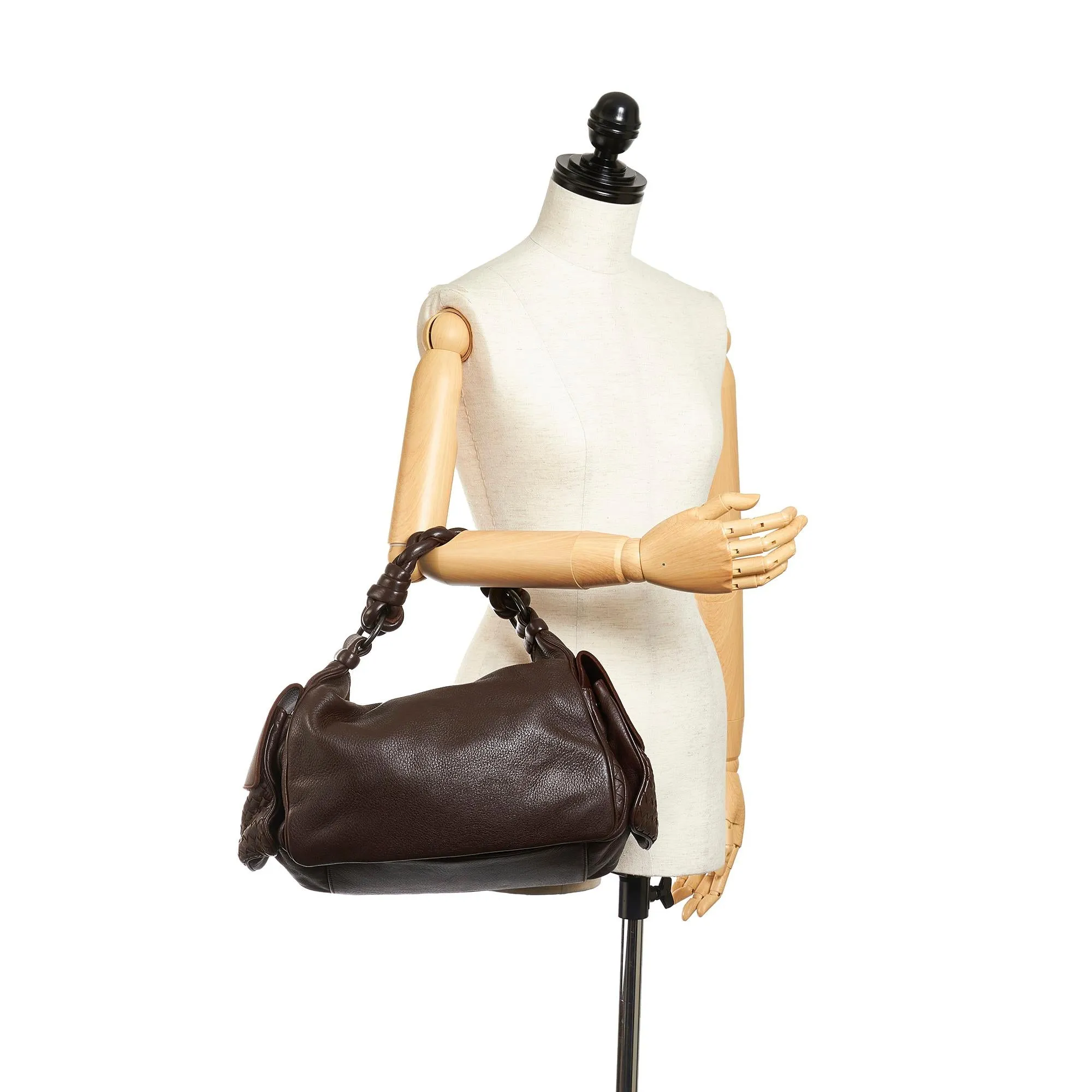 Bottega Veneta Intrecciato Leather Shoulder Bag (SHG-26813)