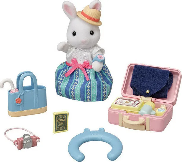 Calico Critters Weekend Travel Set