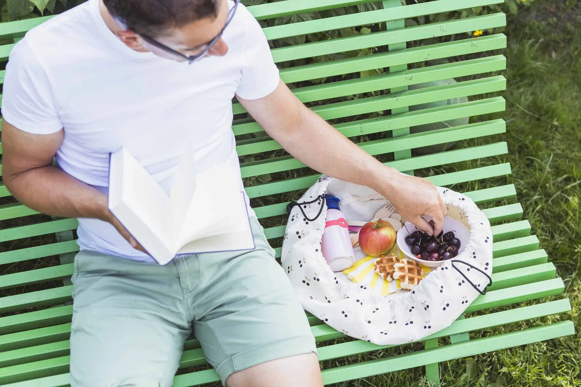 Cherry mini storage bag