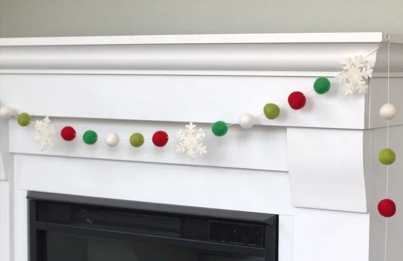 Christmas Snowflake Garland- Green, Red, White