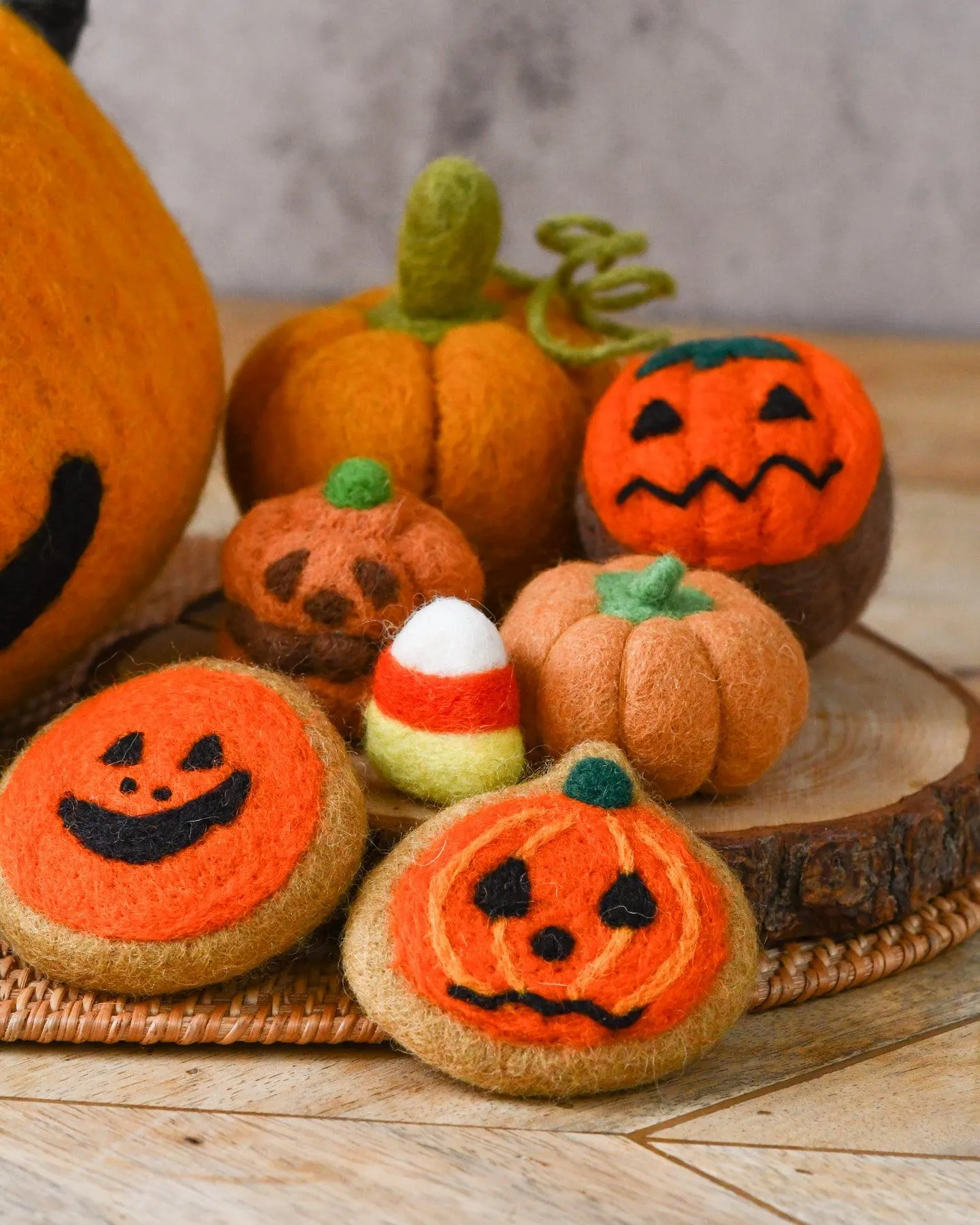 Felt Jack O' Lantern Pumpkin (Trick-Or-Treat) Grazing Set