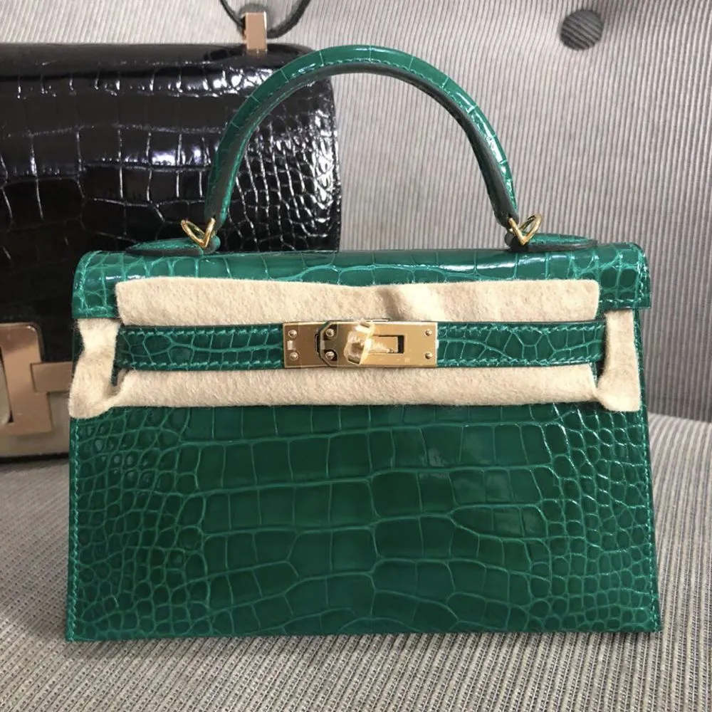 Hermès Kelly 20 Vert Emeraude Sellier Alligator Mississippi Lisse Gold Hardware GHW