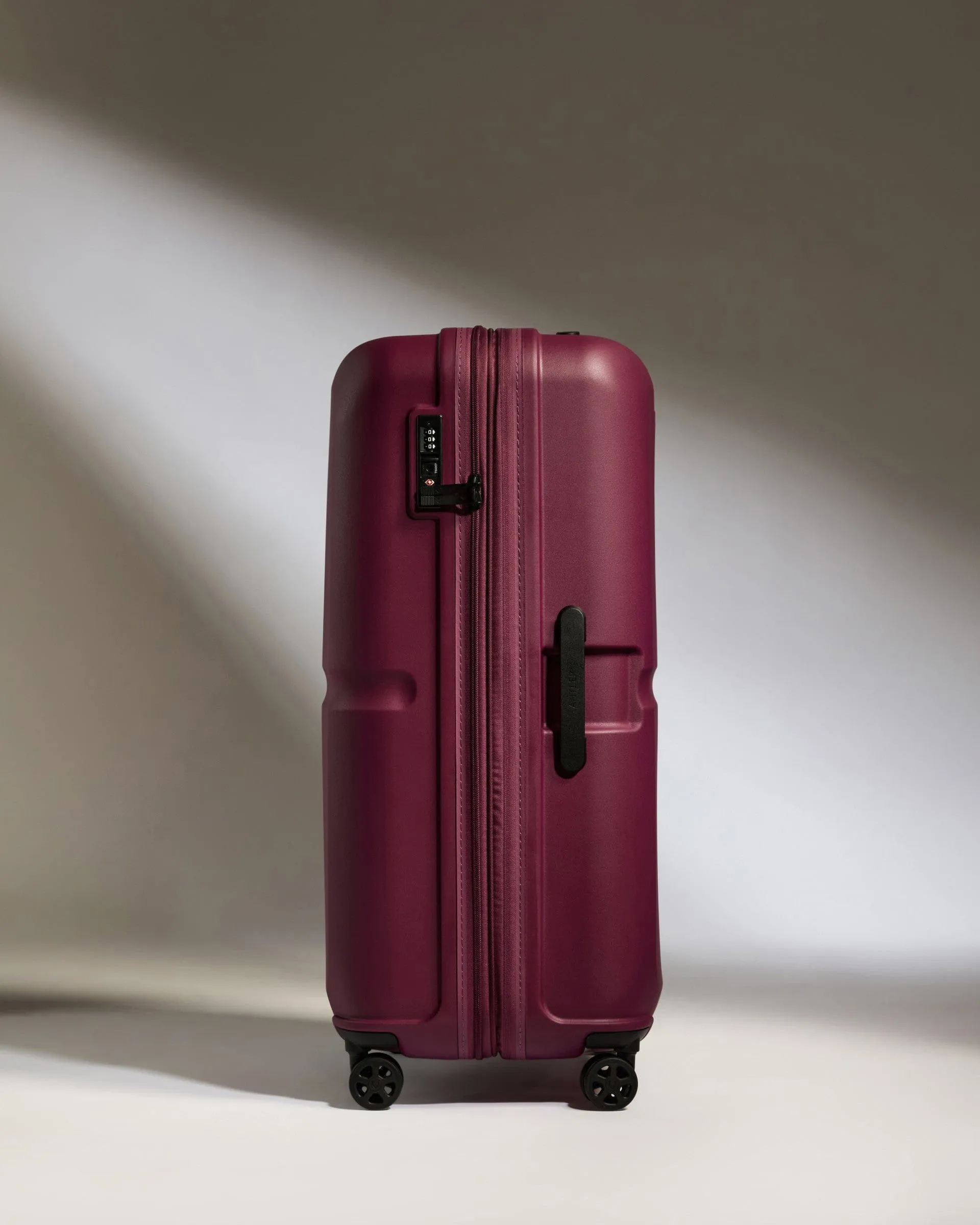 Large Suitcase in Heather Purple - Single Stripe