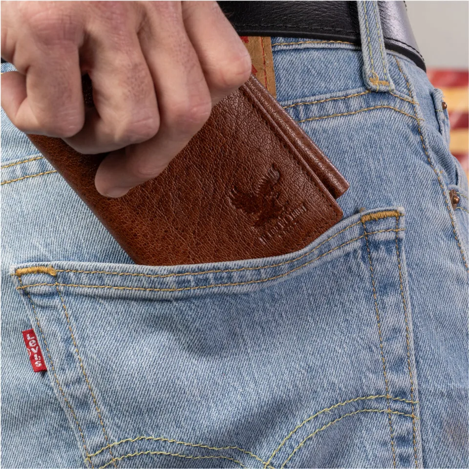 Trifold Freedom Wallet for Men with Air Tag